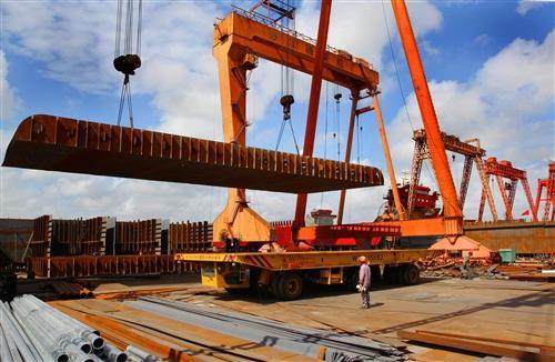 船舶修造是温岭支柱产业之一,2019年以来,温岭开启船舶修造业整治提升